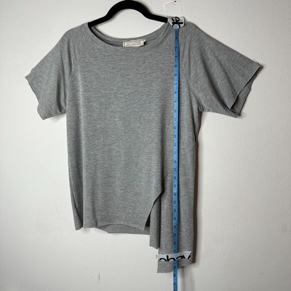 Sinuous Casual Gray Asymmetrical Hem Short Sleeve Relaxed Tee Round Neck Medium - Picture 9 of 10